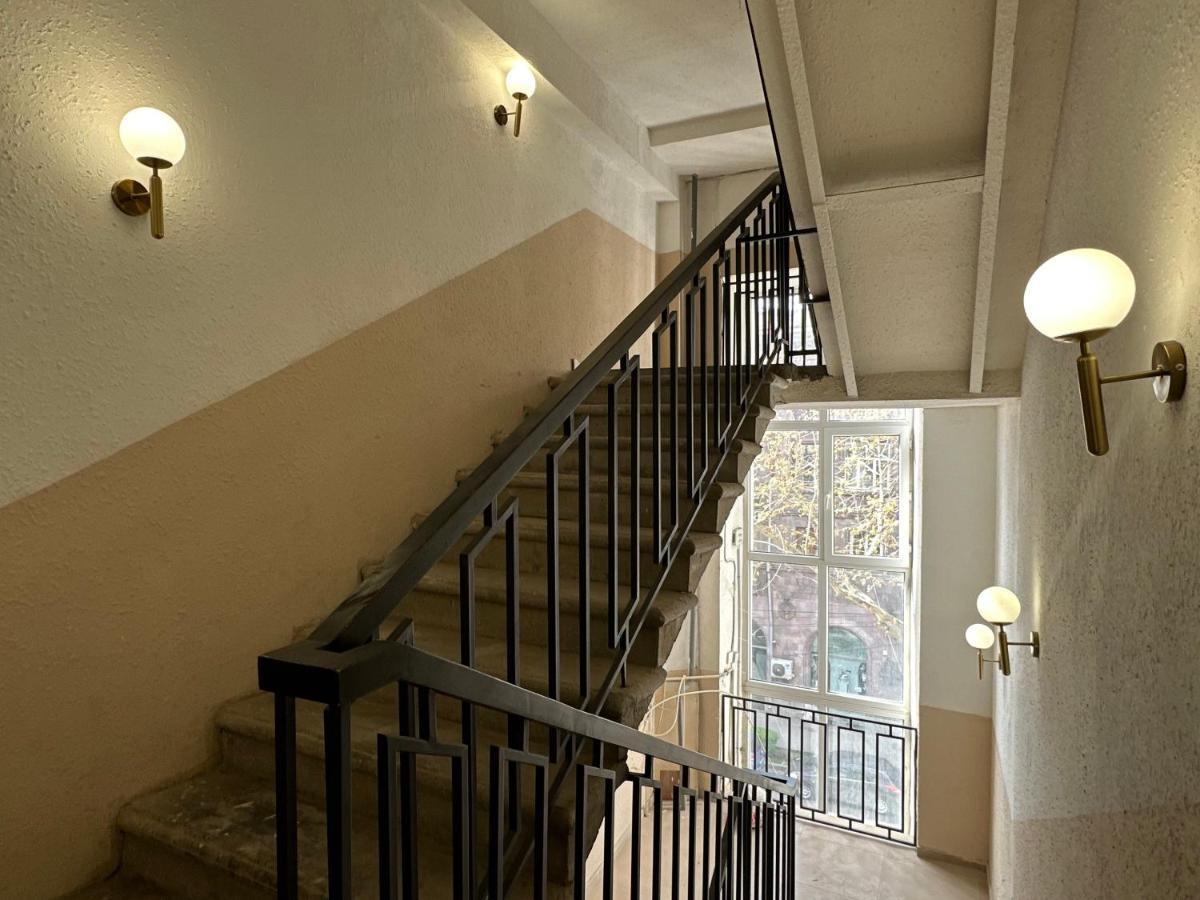 Ris Opera Apartments Yerevan Ngoại thất bức ảnh