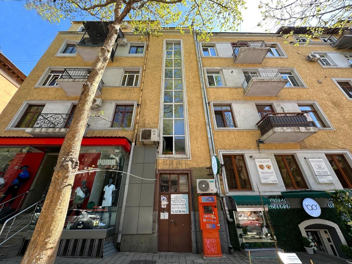 Ris Opera Apartments Yerevan Ngoại thất bức ảnh