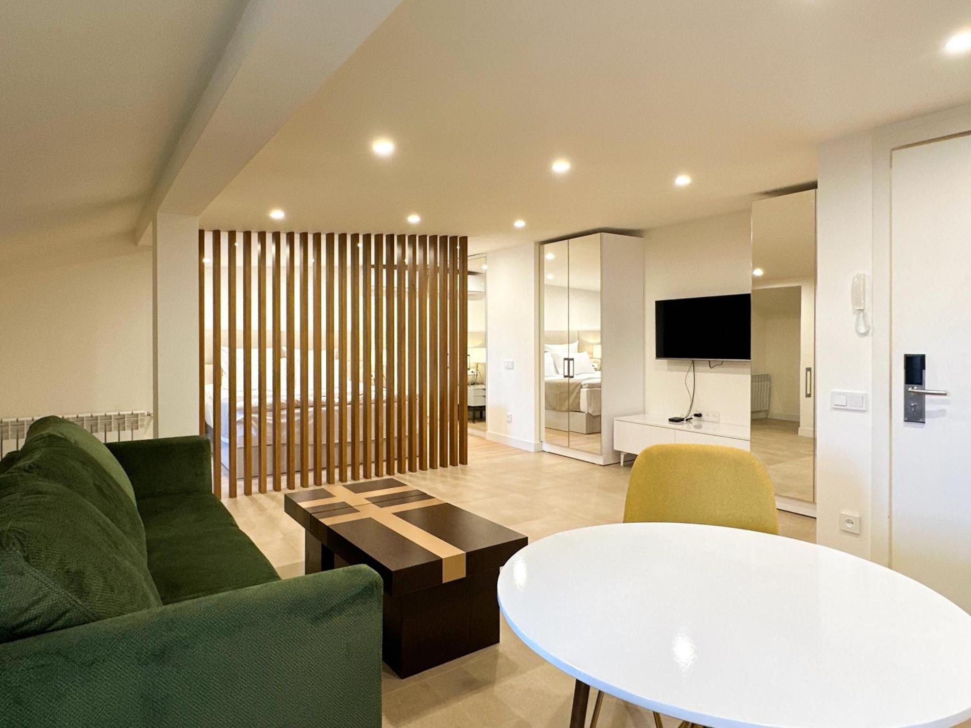 Ris Opera Apartments Yerevan Ngoại thất bức ảnh
